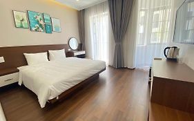 Moonlight Hotel
